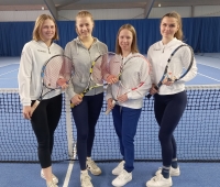 4 gewinnt - und steigt auf!
